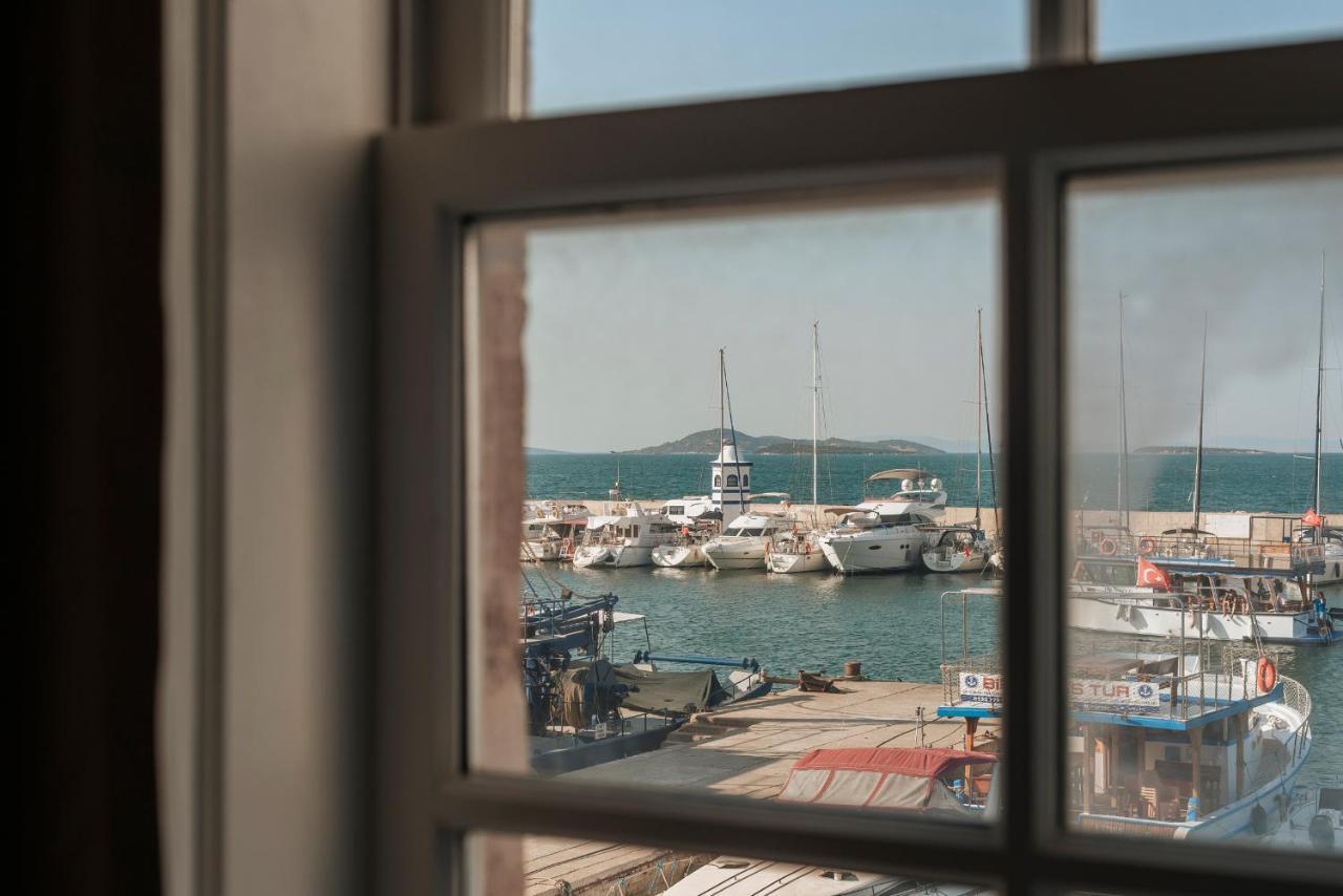Отель Guemruek Урла Экстерьер фото